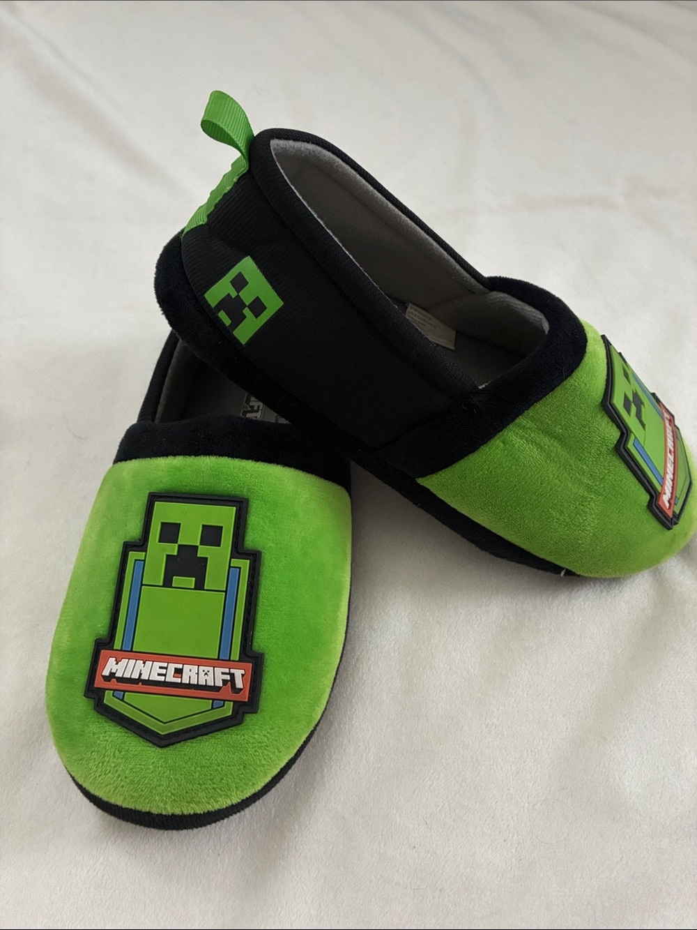 Minecraft Kids Plush Slip-On Slippers in Bright Green